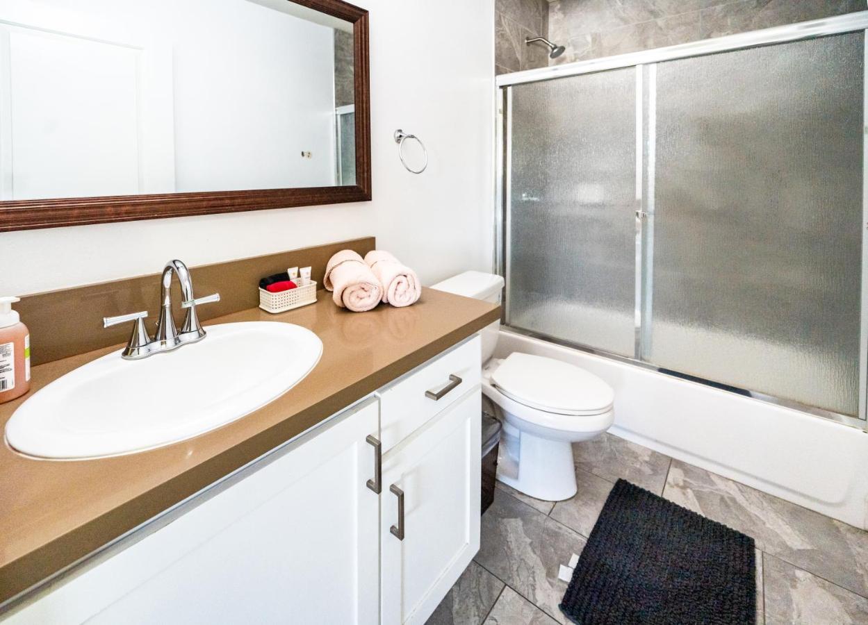 Spacious 5 Bedroom 3 Bath Modern Home By Downtown La With Parking Лос-Анджелес Экстерьер фото